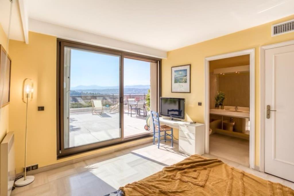 Pour 6 Avec Magnifique Terrasse De 114m2 Et Vue Panoramique *